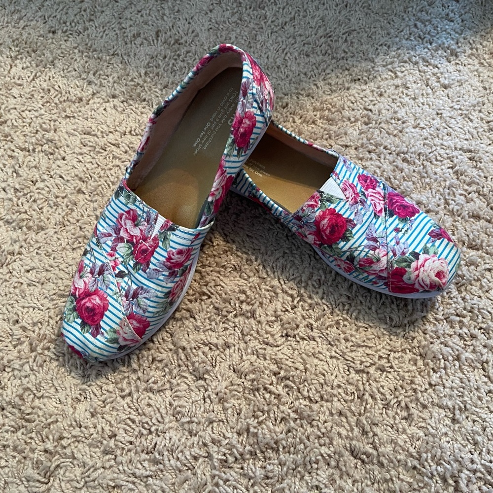 Floral Toms
